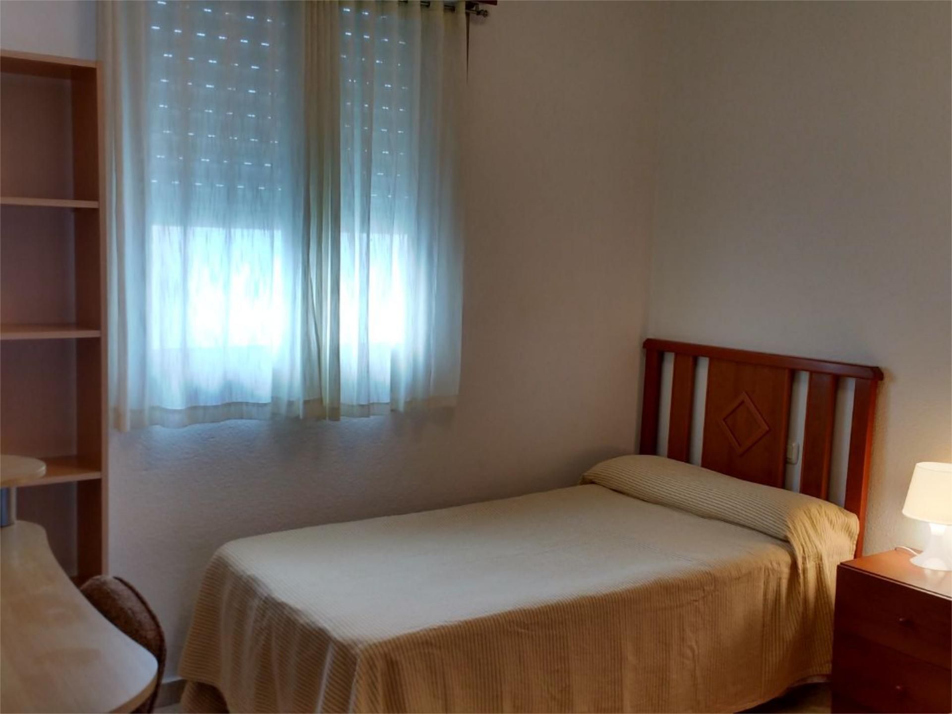 Bedroom of Flat to share in Badajoz Capital  with Terrace, Furnished and Balcony