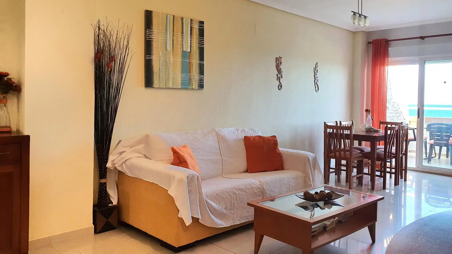 Flat for sale in Calle el Barco, 1, Vista Mar Living room of Flat for sale in Oropesa del Mar / Orpesa with Air Conditioner, Private garden and Terrace
