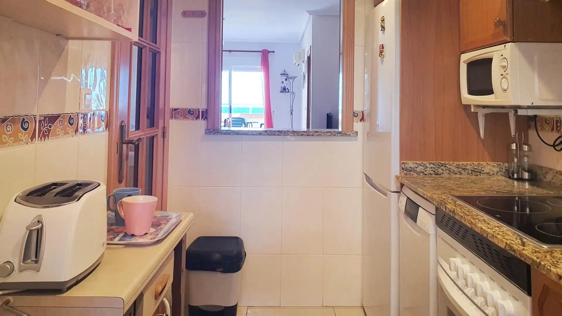 Flat for sale in Calle el Barco, 1, Vista Mar Kitchen of Flat for sale in Oropesa del Mar / Orpesa with Air Conditioner, Private garden and Terrace