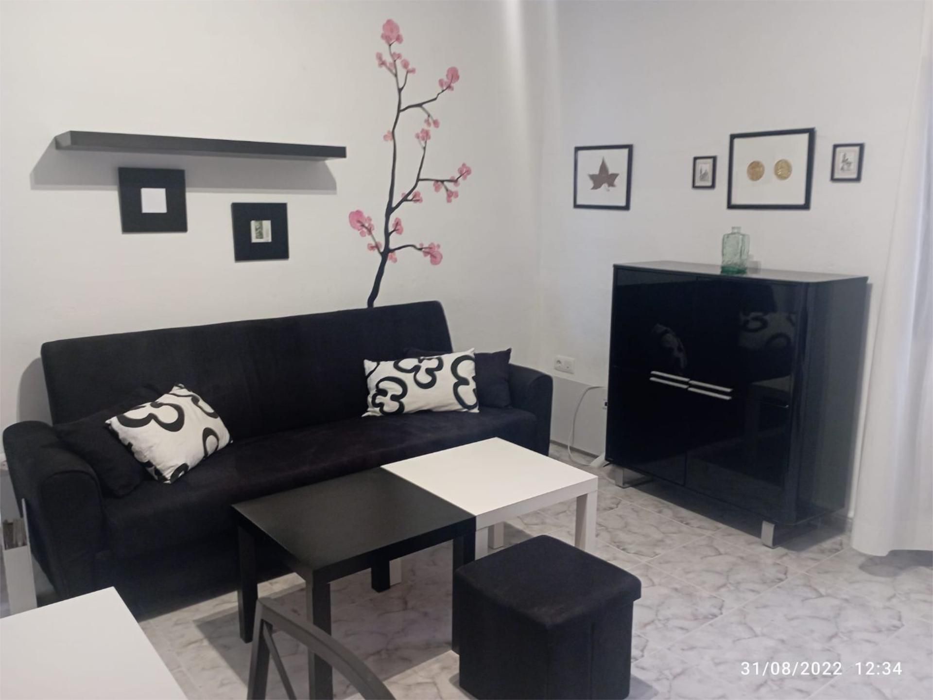 Sala de estar de Piso de alquiler en  Toledo Capital con Calefacción, Terraza y Amueblado