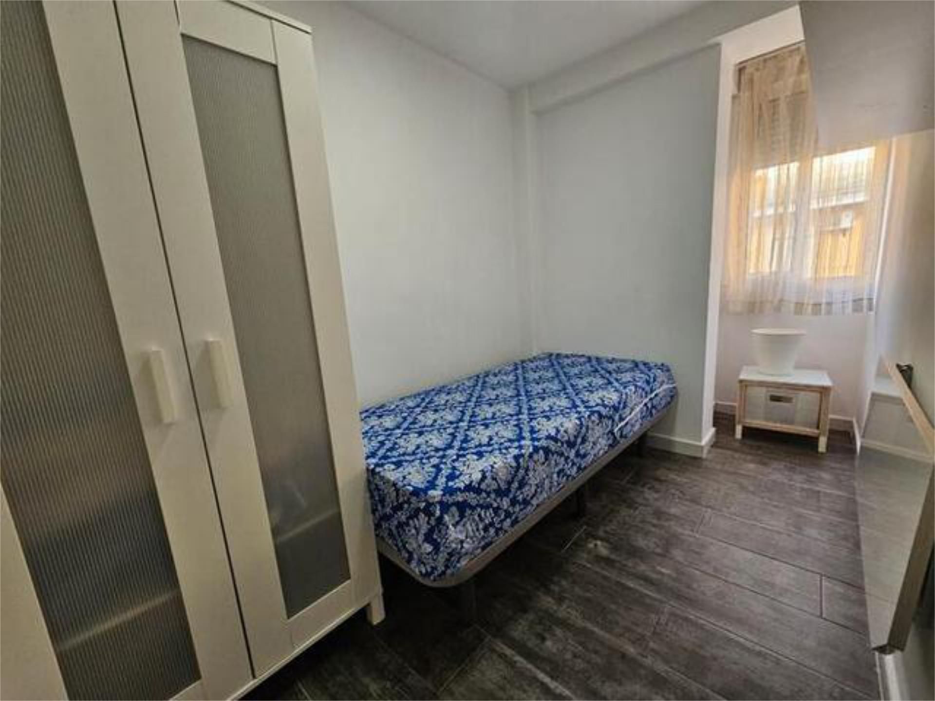 Flat to rent in El Plantinar – Avda. La Paz - El Juncal