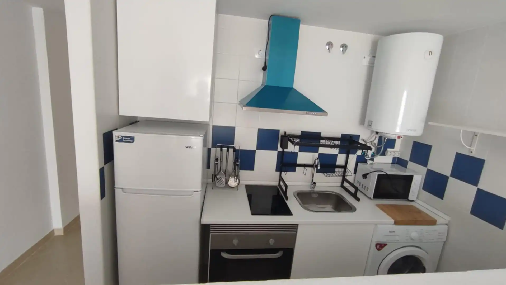 Cocina de Dúplex de alquiler en Benalmádena con Aire acondicionado, Amueblado y Horno