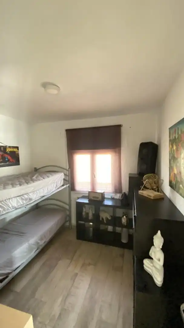Houses for sale in Calle Madrid, 73, Yuncler Bedroom of Houses for sale in Yuncler with Air Conditioner and Swimming Pool