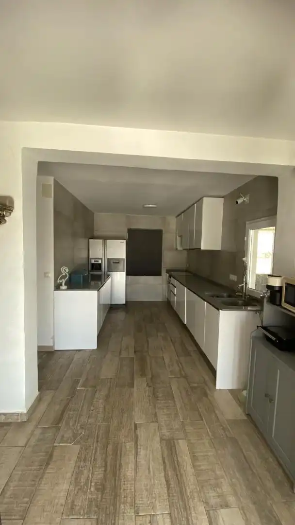 Houses for sale in Calle Madrid, 73, Yuncler Kitchen of Houses for sale in Yuncler with Air Conditioner and Swimming Pool