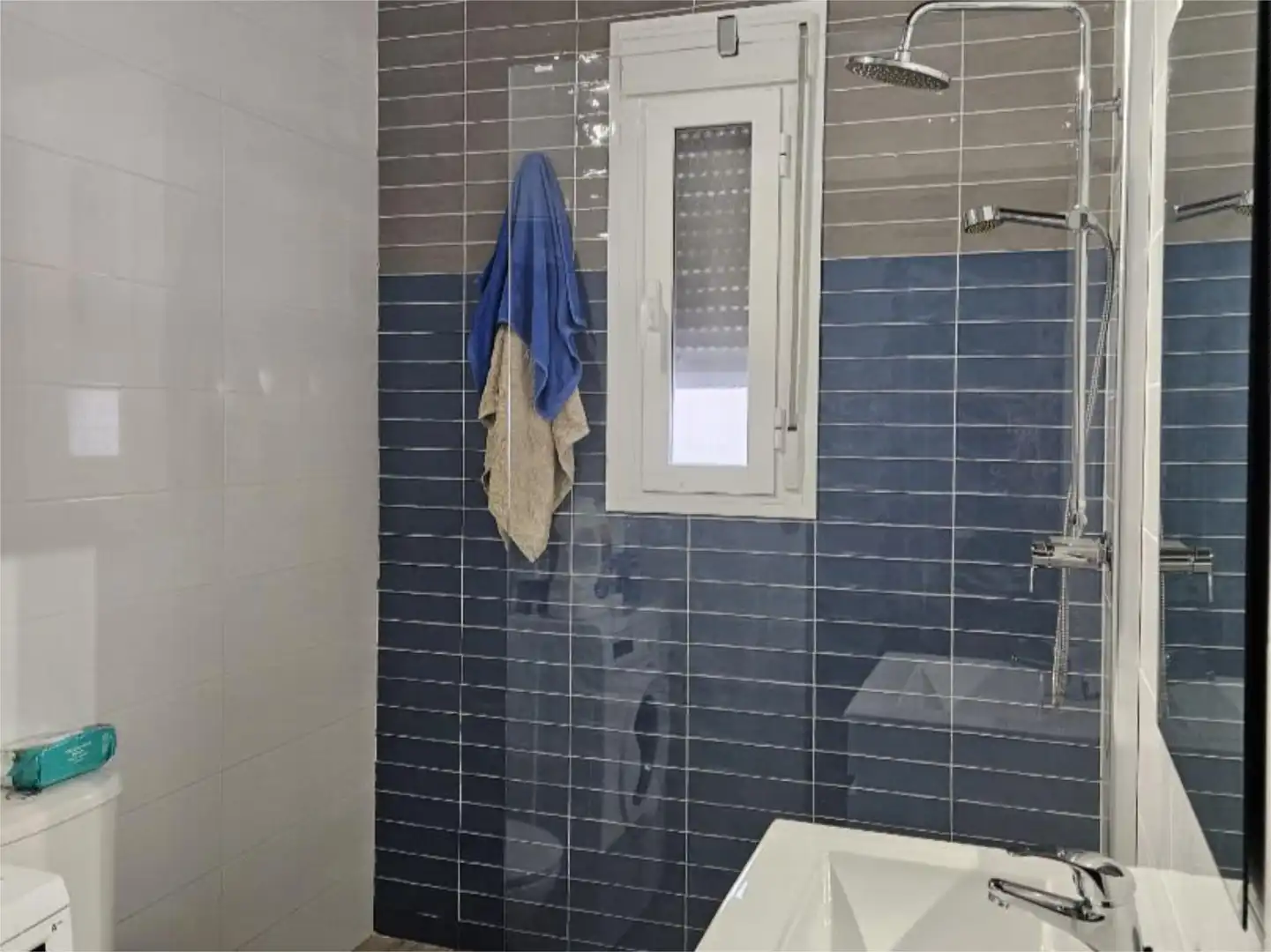 Habitación en Calle Repla, 7, Los Corrales Baño de Piso para compartir en Los Corrales