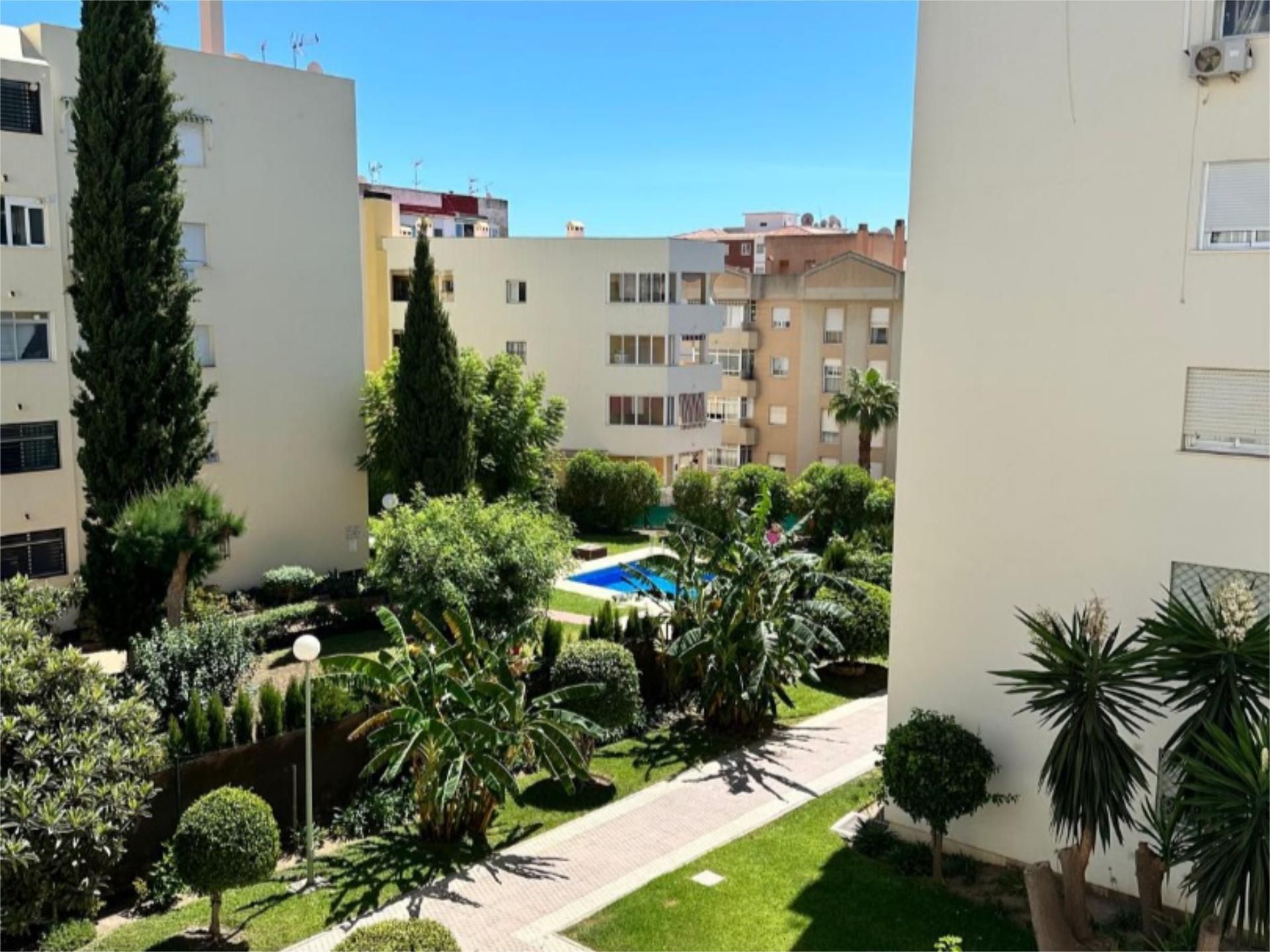 Exterior view of Flat for sale in Benalmádena  with Air Conditioner, Private garden and Terrace