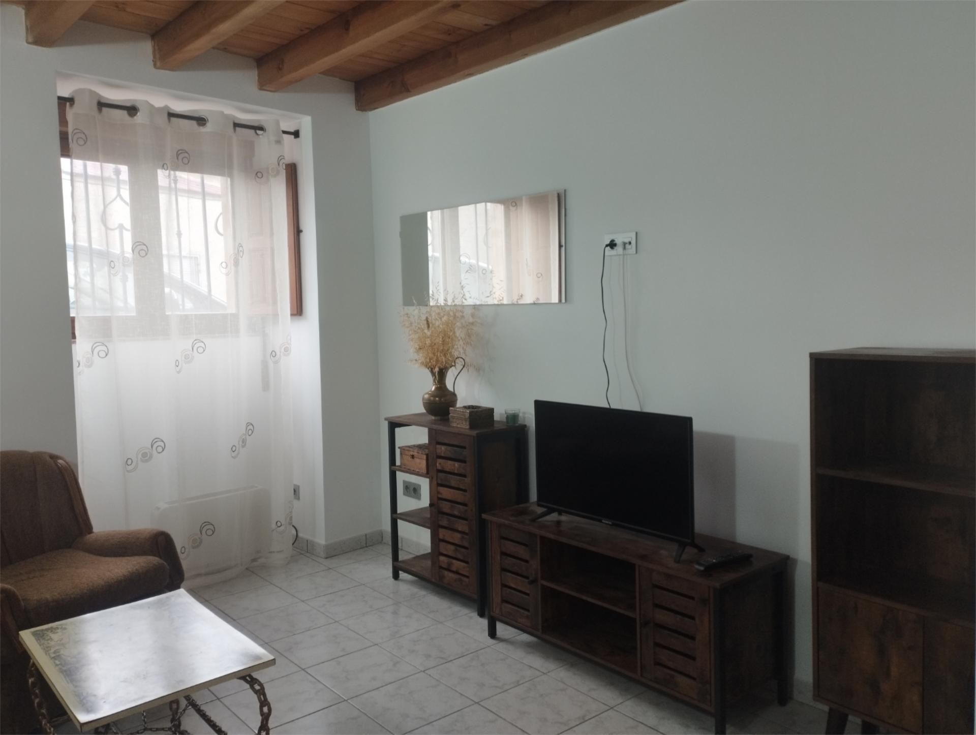 Single-family semi-detached to rent in Travesia Iglesia, 2, Casaseca de Campeán
