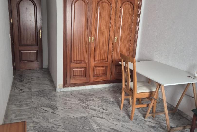 Pis per a compartir a Calle San Pedro de Alcántara, 7, Centro, Cáceres - imatge 1 Foto 1 de Pis per a compartir a Calle San Pedro de Alcántara, 7, Centro, Cáceres