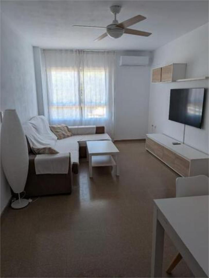Flat to rent in Cobreros Viejo
