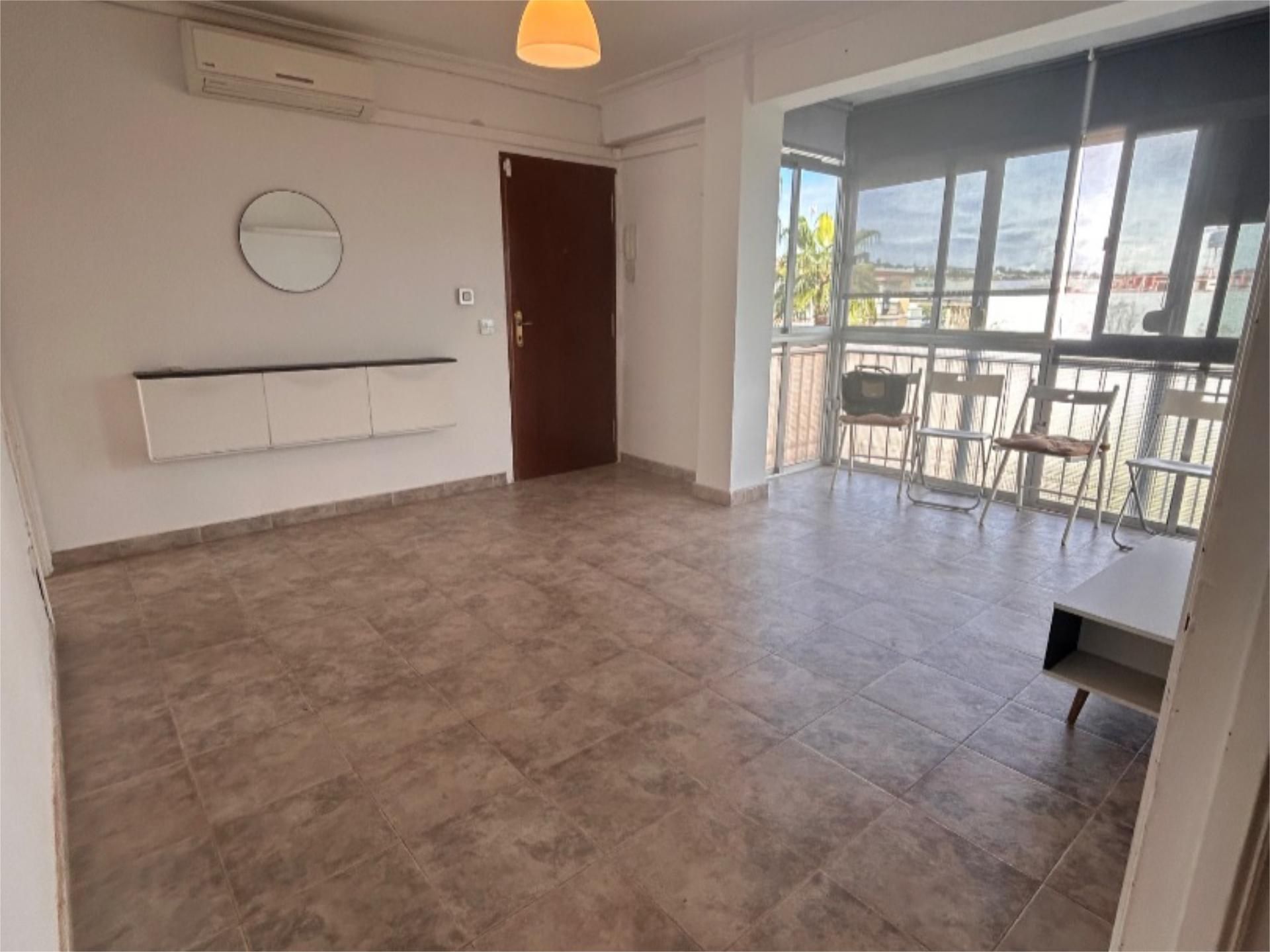 Flat to rent in San Juan de Aznalfarache  with Air Conditioner and Furnished