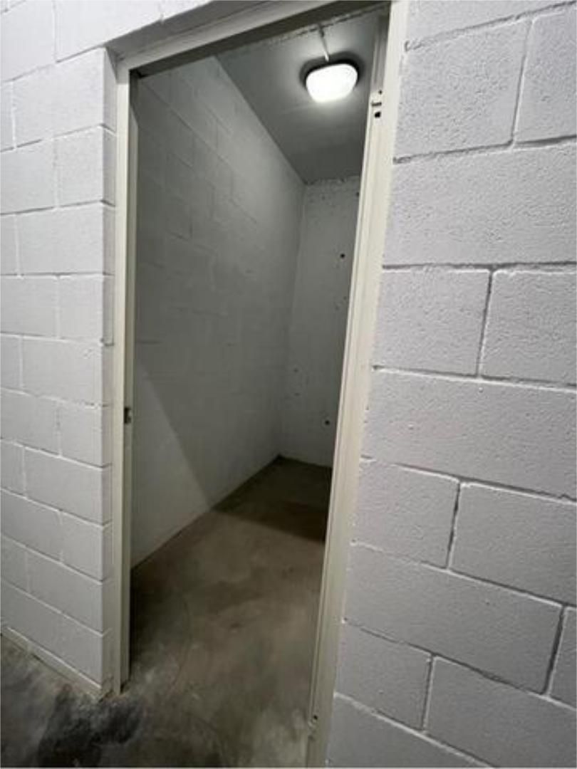 Box room to rent in Poniente-Norte - Miralbaida - Parque Azahara Box room to rent in Poniente-Norte - Miralbaida - Parque Azahara