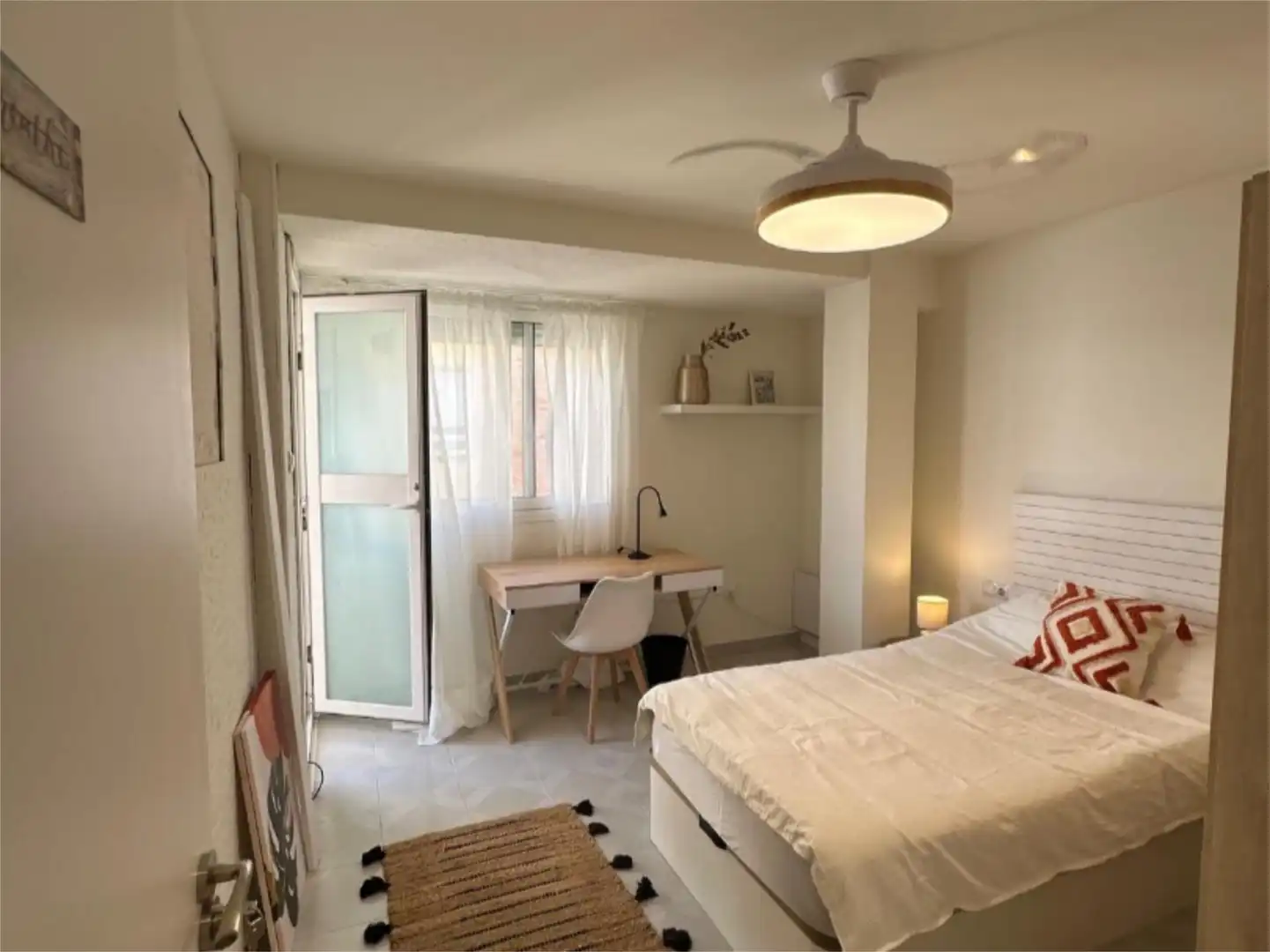 Habitació a Carrer Polo de Bernabé, 25, El Pilar Dormitori de Pis per a compartir en Vila-real amb Calefacció, Moblat i Balcó