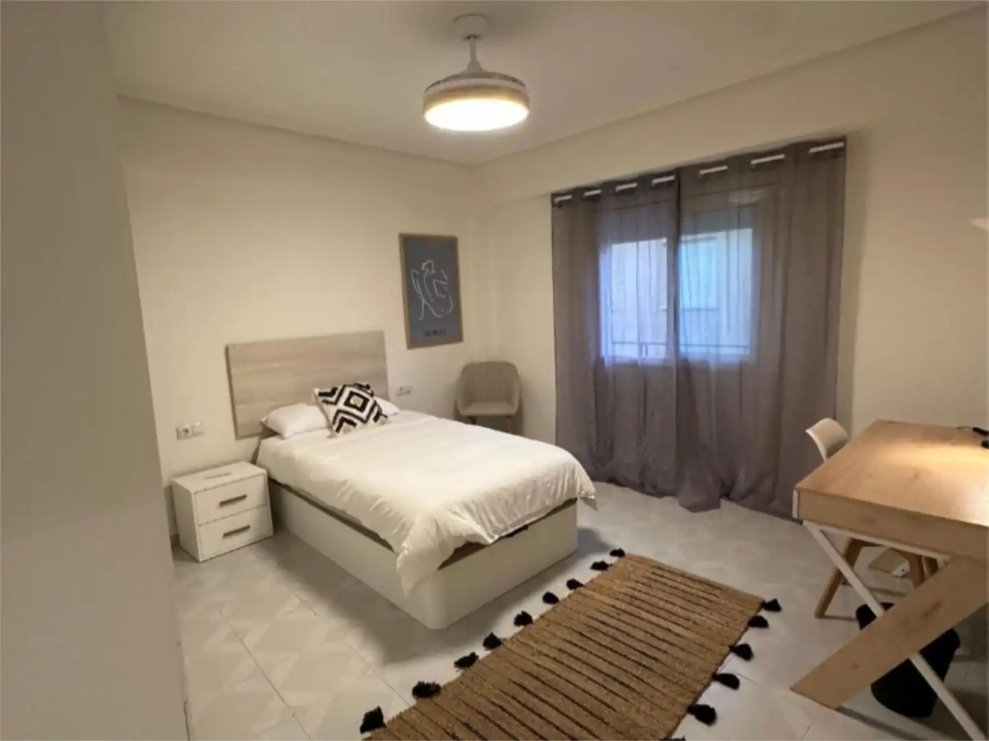 Habitació a Carrer Polo de Bernabé, 25, El Pilar Dormitori de Pis per a compartir en Vila-real amb Calefacció, Moblat i Balcó