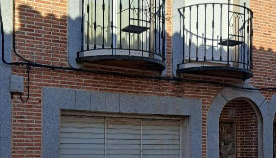 Single-family semi-detached for sale in Calle Estación Atocha, 3, Cazalegas, Toledo - image 1 Photo 1 of Single-family semi-detached for sale in Calle Estación Atocha, 3, Cazalegas, Toledo