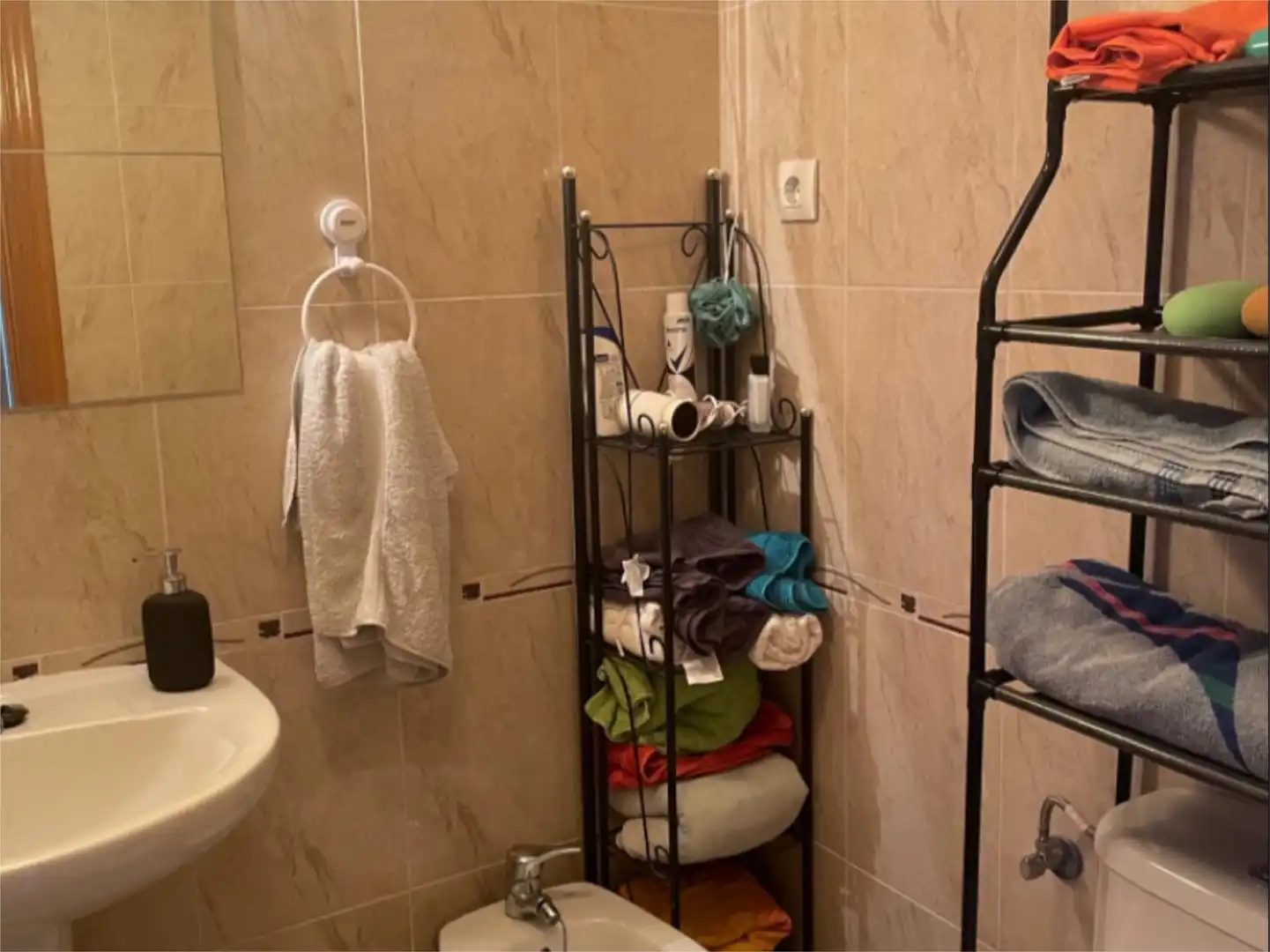 Piso en venta en Barrio la Estación, 13, Hazas de Cesto Baño de Piso en venta en Hazas de Cesto con Terraza