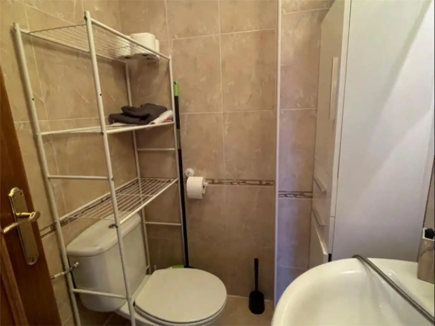 Piso en venta en Barrio la Estación, 13, Hazas de Cesto Baño de Piso en venta en Hazas de Cesto con Terraza