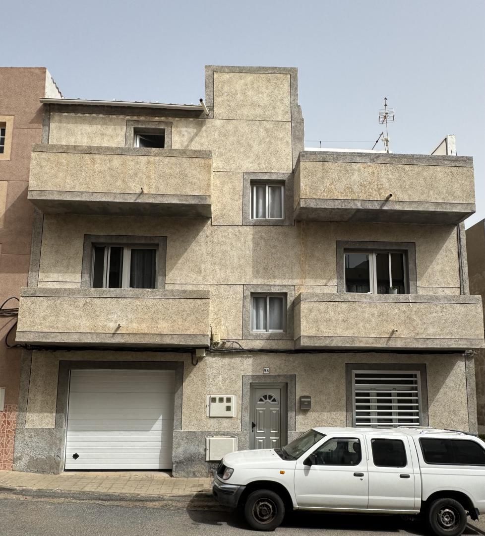 Exterior view of Single-family semi-detached for sale in Telde  with Terrace and Balcony