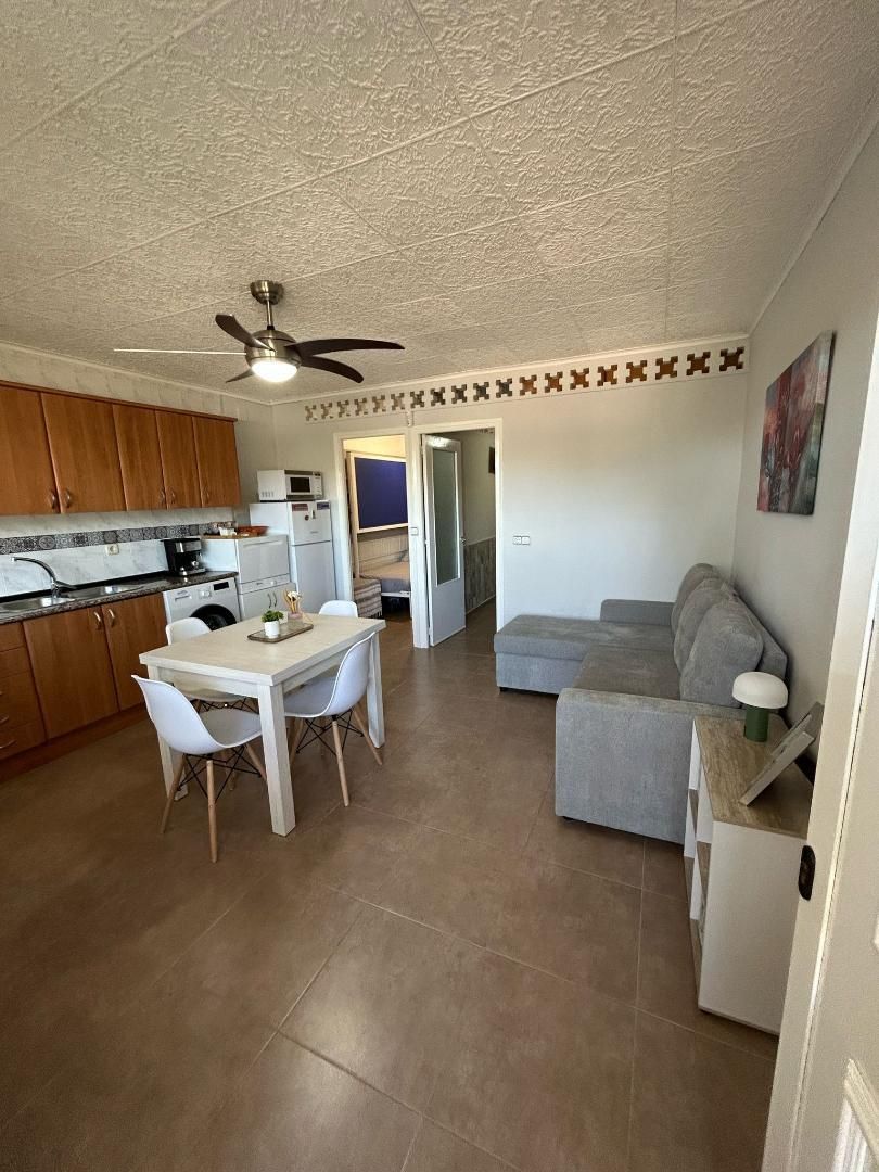 Living room of Apartment for sale in Vandellòs i l'Hospitalet de l'Infant  with Terrace, Furnished and Washing machine