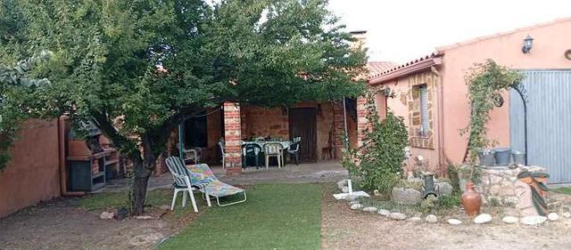 House or chalet for sale in San Pedro de Rozados Garden of House or chalet for sale in San Pedro de Rozados with Heating, Private garden and Storage room