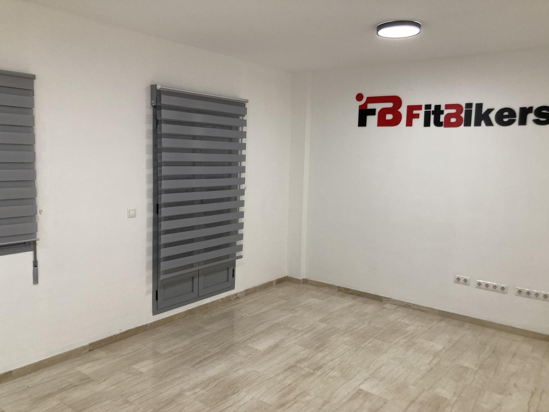 Oficina de lloguer a Paseo de España, 42, Renfe - Bulevar 1ª y 2ª Fase
