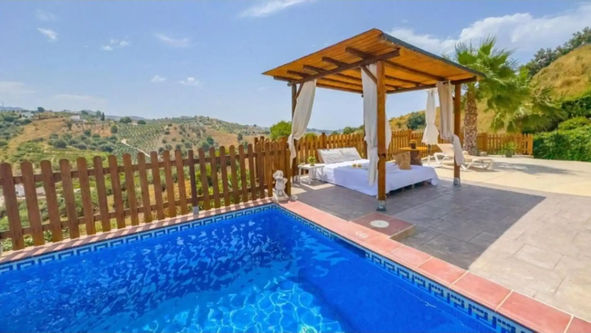 Finca rústica en venta en Calle Real, 2, Frigiliana Jardín de Finca rústica en venta en Frigiliana con Aire acondicionado, Terraza y Piscina