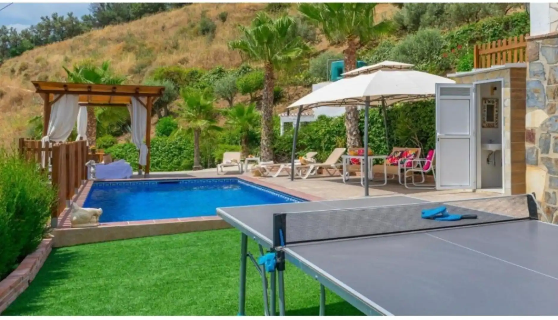 Finca rústica en venta en Calle Real, 2, Frigiliana Piscina de Finca rústica en venta en Frigiliana con Aire acondicionado, Terraza y Piscina