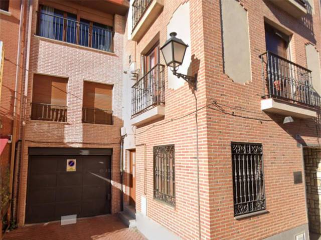Garaje en Venta en Calle Marcos Salgueiro, 2 en Olmedo