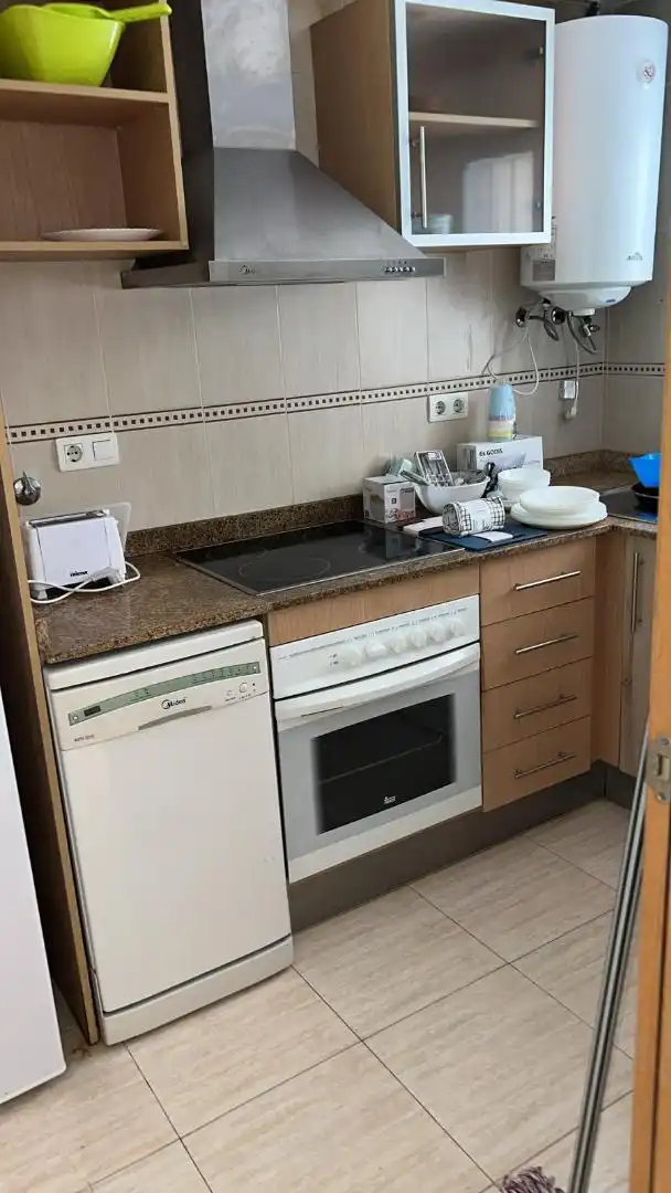 Apartamento de alquiler en Avenida Central, 44, Costa Azahar Cocina de Apartamento de alquiler en Oropesa del Mar / Orpesa con Terraza, Amueblado y Balcón