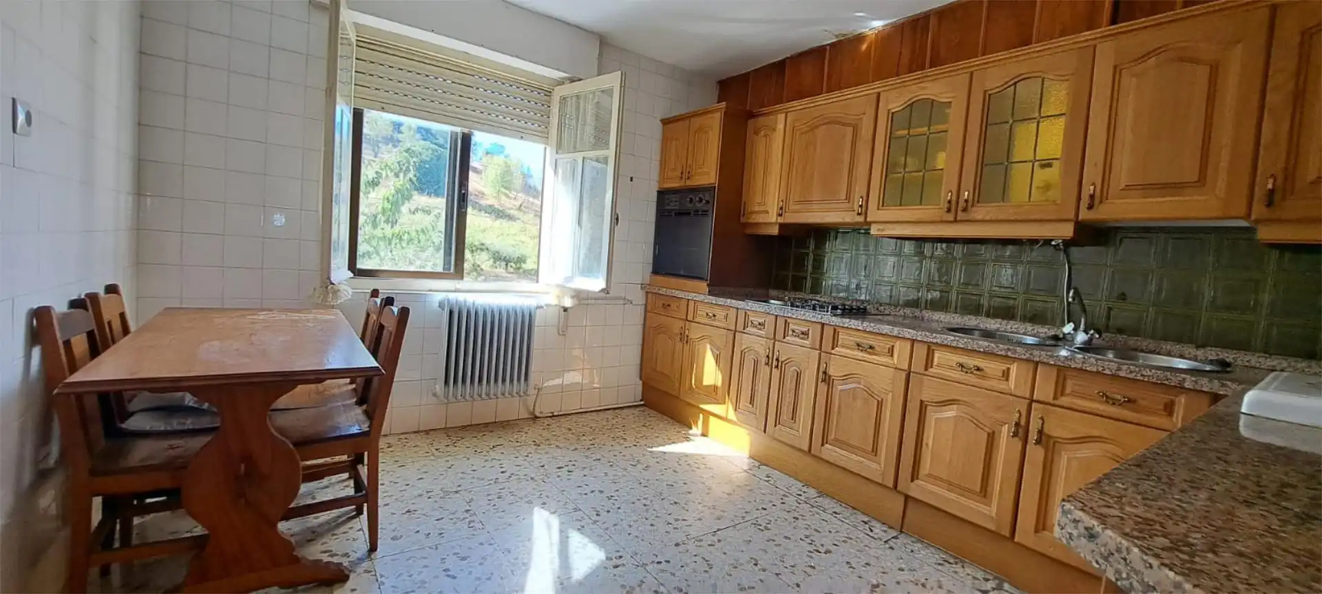 Casa o chalet en venta en Carretera le-5204, 108, Área Rural Sur Cocina de Casa o chalet en venta en Ponferrada con Calefacción, Jardín privado y Amueblado