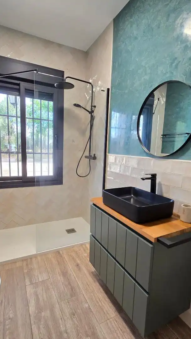 Baño de Finca rústica en venta en Pilas con Aire acondicionado, Terraza y Piscina