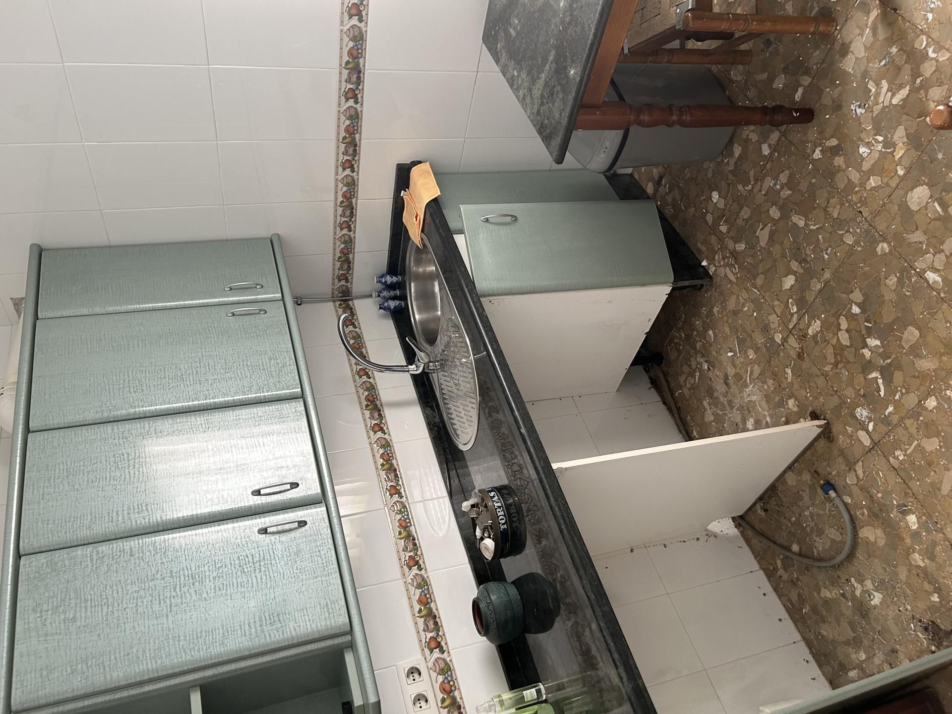 Kitchen of Flat to rent in La Línea de la Concepción  with Furnished and Video intercom