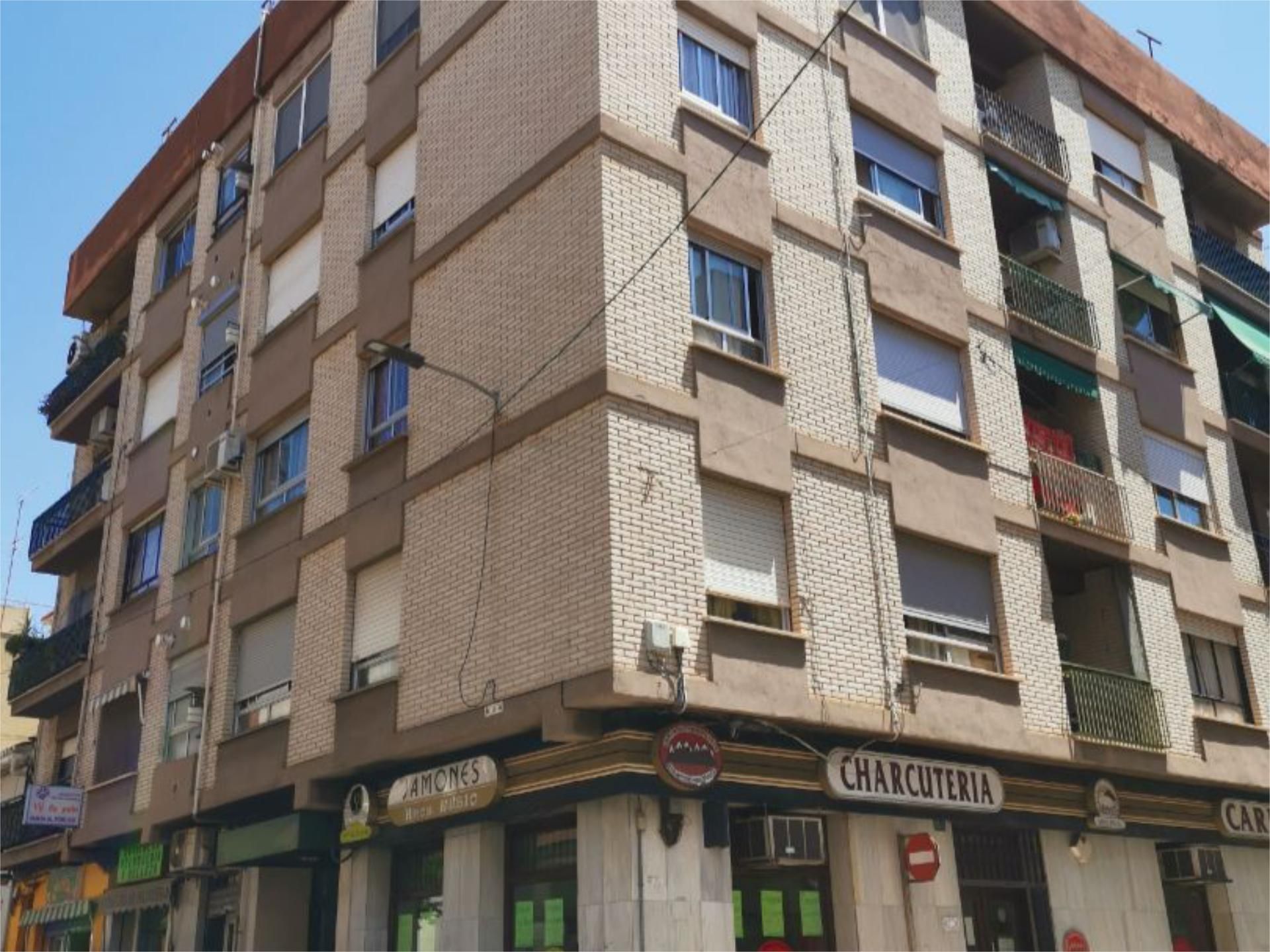 Exterior view of Flat to rent in Burjassot  with Air Conditioner, Terrace and Furnished