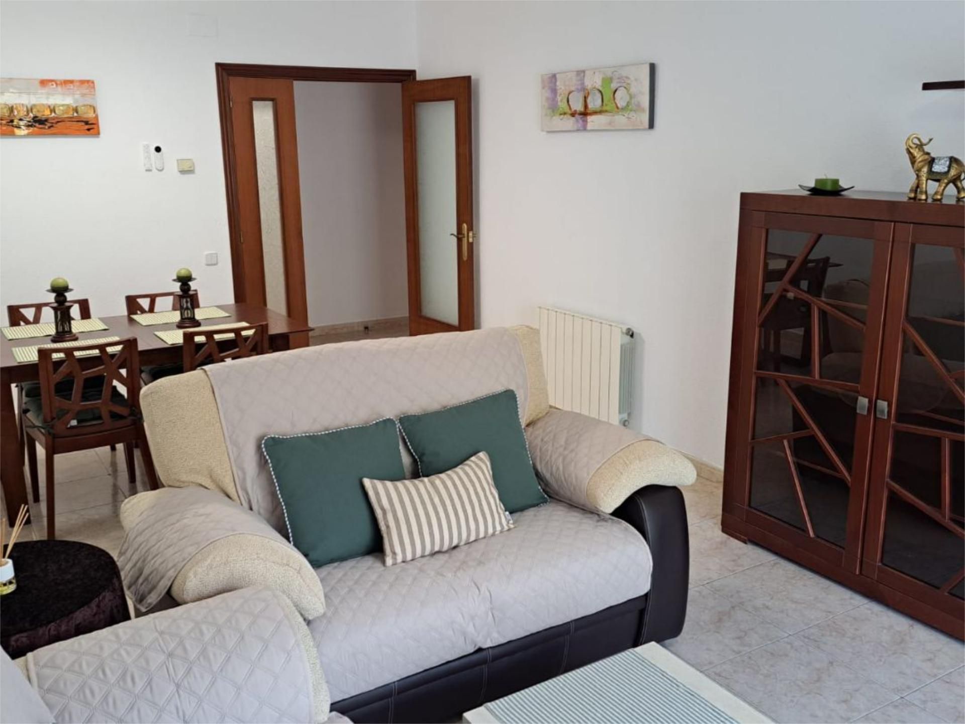 Sala d'estar de Pis de lloguer en Castelldefels amb Calefacció, Moblat i Balcó