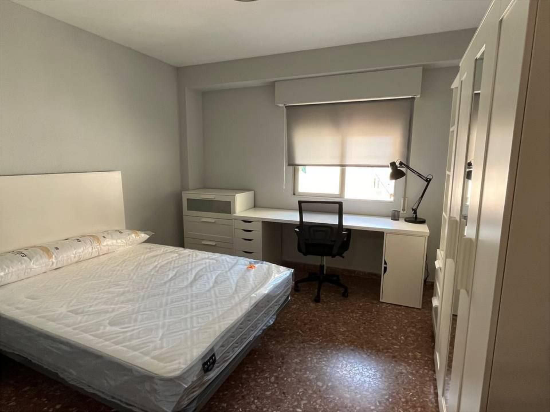 Bedroom of Duplex to share in Castellón de la Plana / Castelló de la Plana  with Heating, Furnished and Balcony
