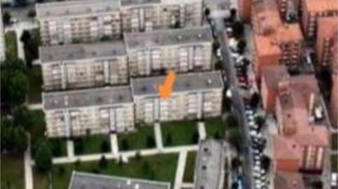 Foto 3 de Piso en venta en Calle Guipúzcoa, 37, Pumarín, Gijón