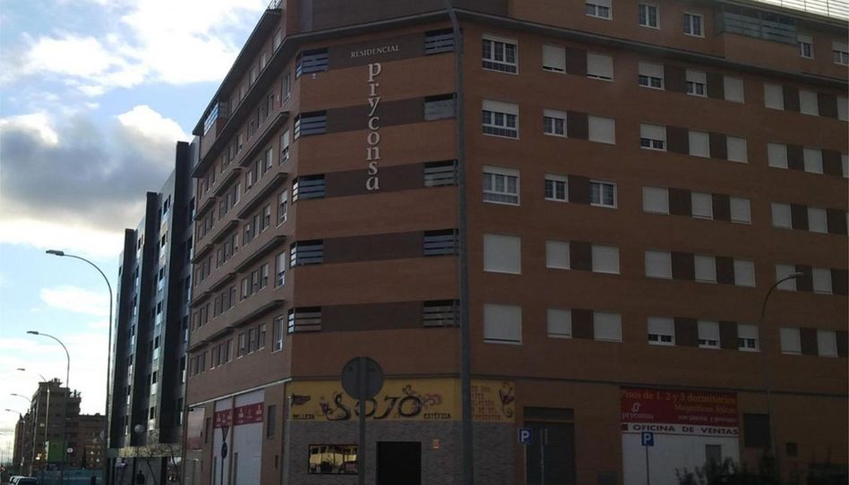 Garaje de alquiler en Calle de Adolfo Marsillach, 54, Ensanche de Vallecas - La Gavia, Madrid Capital - imagen 1 Foto 1 de Garaje de alquiler en Calle de Adolfo Marsillach, 54, Ensanche de Vallecas - La Gavia, Madrid Capital