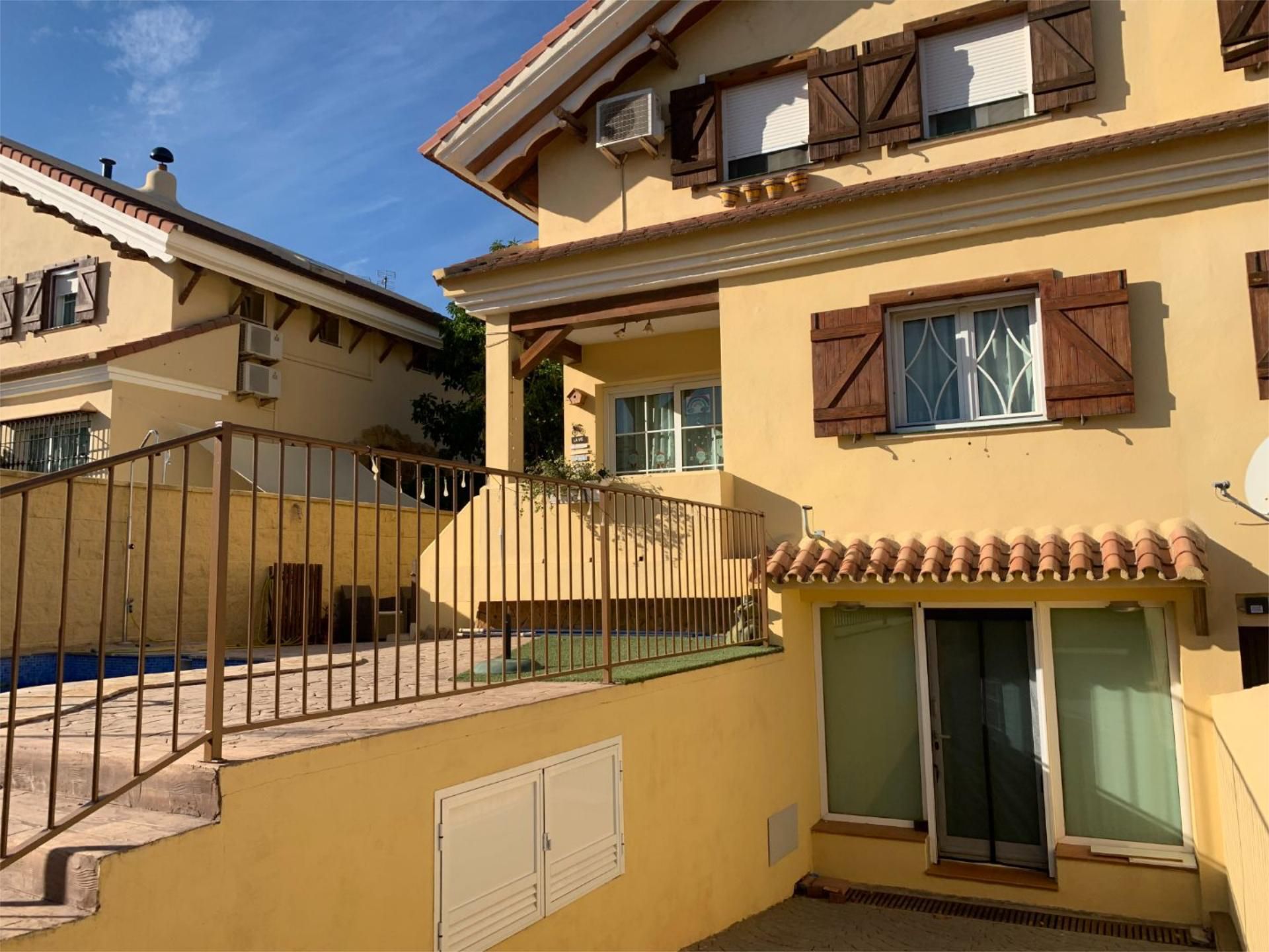 Exterior view of Flat for sale in Alhaurín de la Torre  with Air Conditioner, Heating and Private garden
