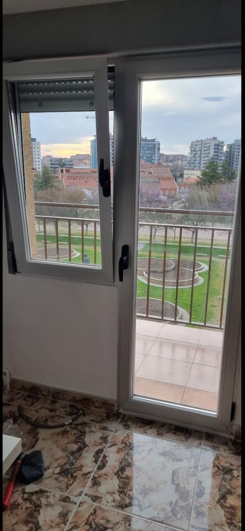 Bedroom of Flat to share in Valladolid Capital  with Heating, Private garden and Parquet flooring