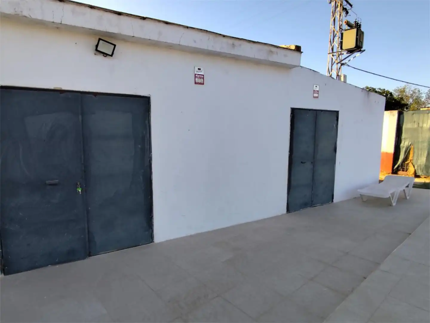 Wohnung zum Verkauf in Carretera Sanlúcar la Mayor a Gerena, 346, Sanlúcar la Mayor Außenansicht von Wohnung zum Verkauf in Sanlúcar la Mayor mit Klimaanlage, Heizung und Privatgarten