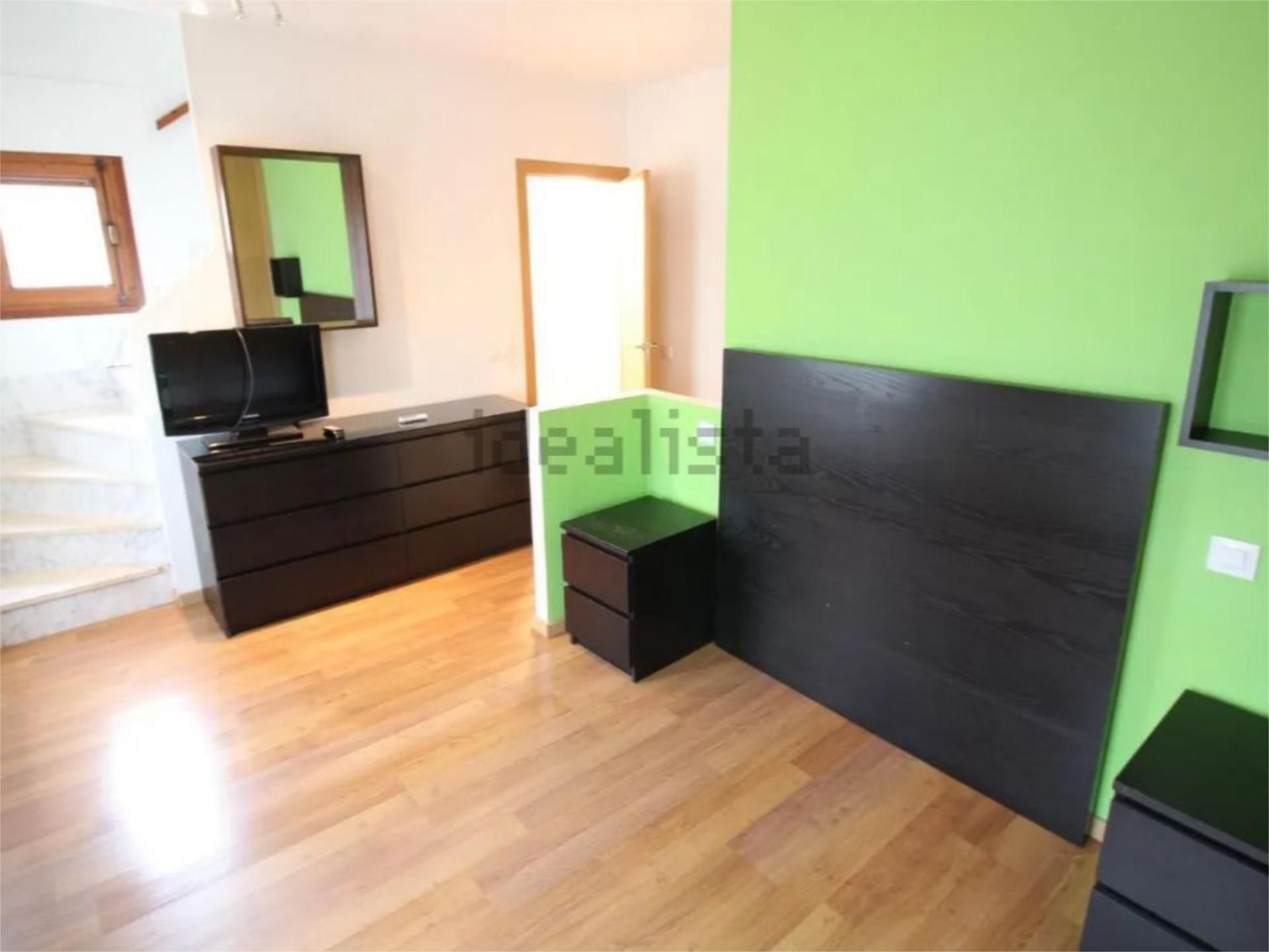 Dormitori de Dúplex en venda en Santa Cruz del Retamar amb Aire condicionat, Parquet i Moblat