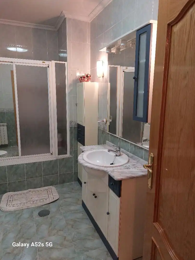 Baño de Casa o chalet en venta en Espinoso del Rey con Calefacción, Terraza y Trastero