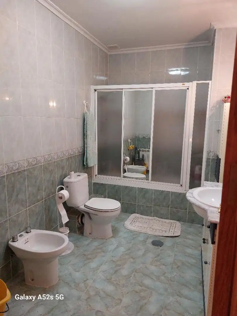 Baño de Casa o chalet en venta en Espinoso del Rey con Calefacción, Terraza y Trastero