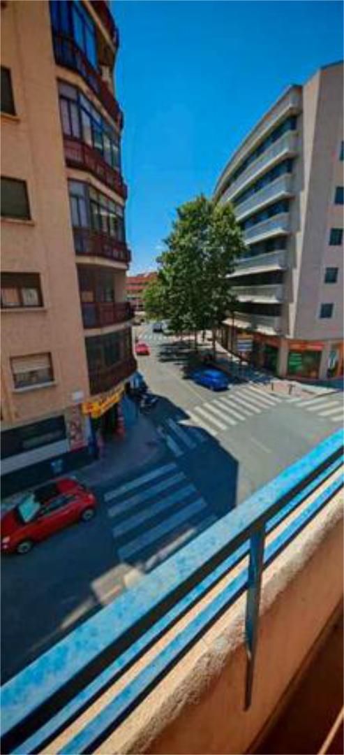 Vista exterior de Pis de lloguer en  Albacete Capital amb Calefacció, Terrassa i Moblat