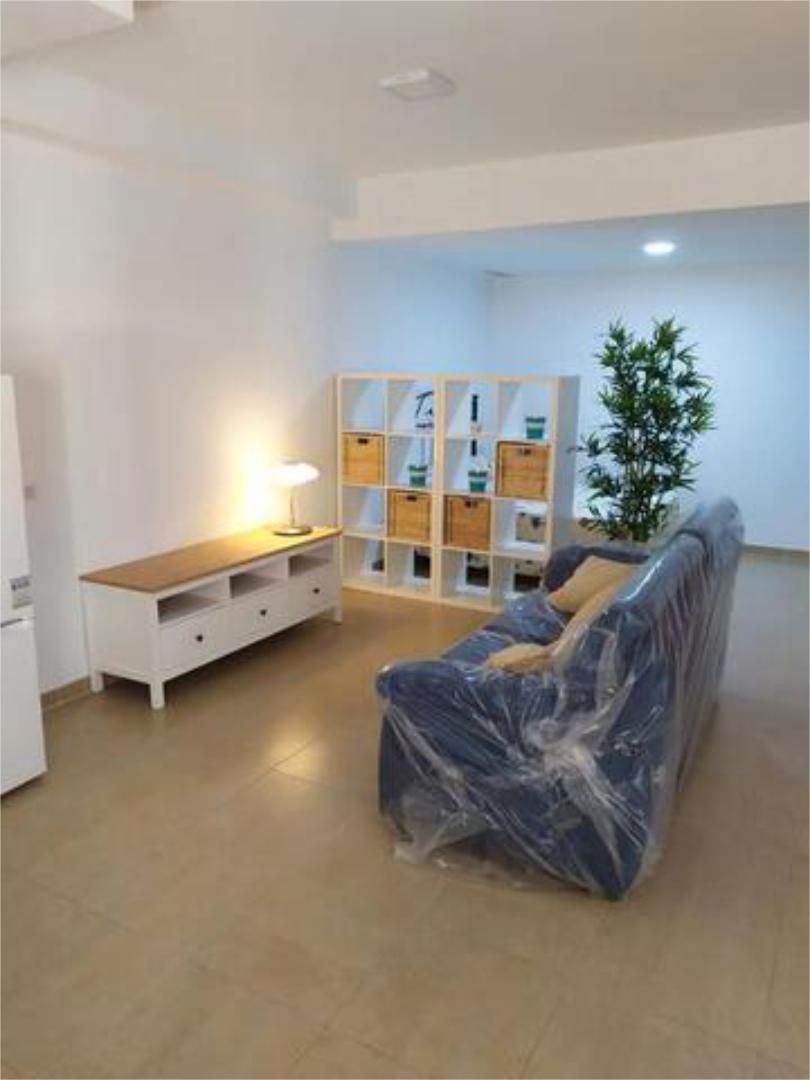Sala de estar de Apartamento de alquiler en Dos Hermanas con Calefacción y Amueblado