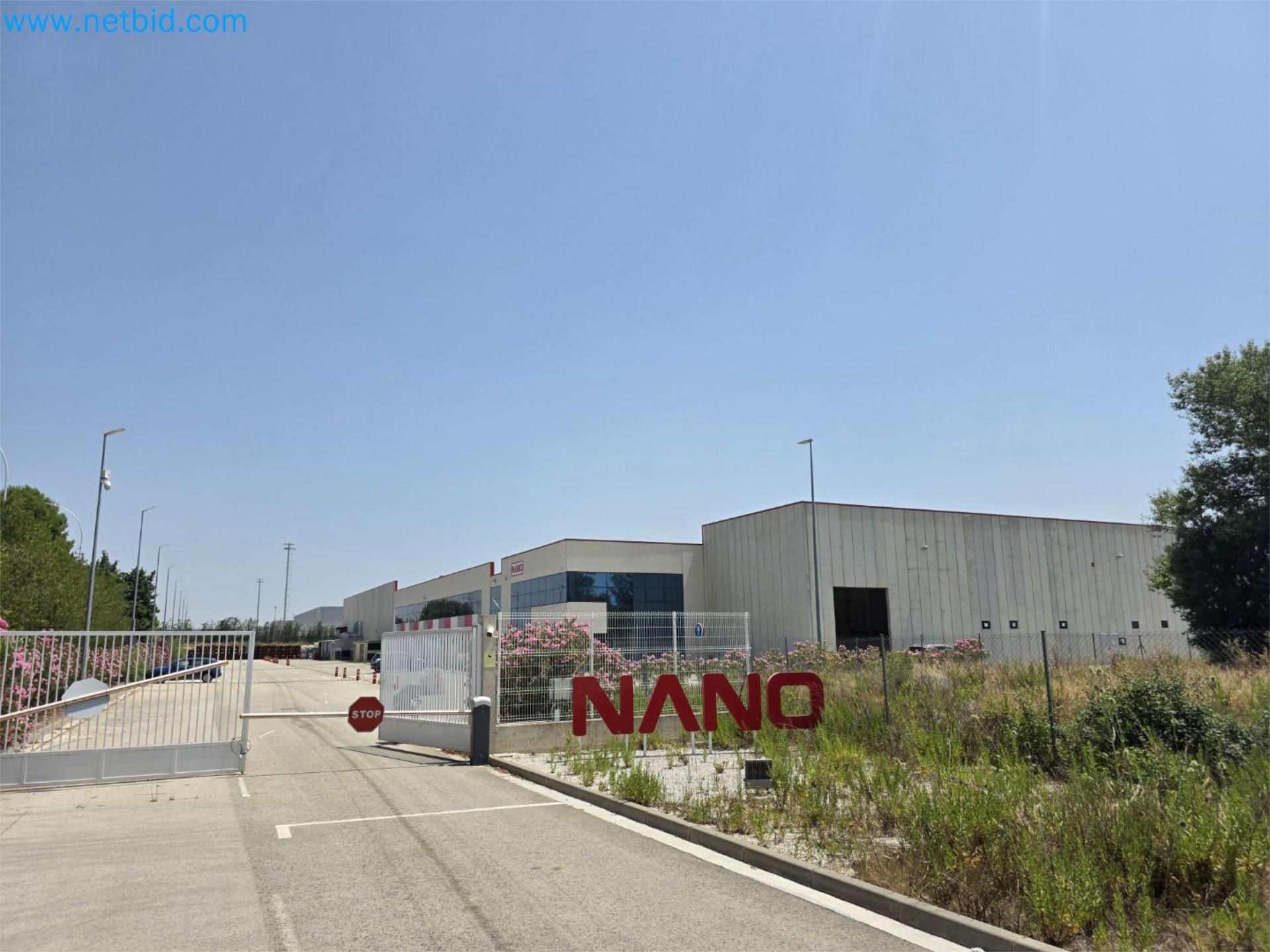 Vista exterior de Nau industrial en venda en Tudela amb Aire condicionat i Calefacció