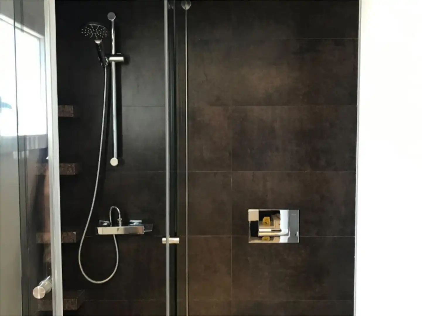 Flat for rent in Carrer de Velázquez, 10, Playa Muchavista Bathroom of Flat for rent in El Campello with Heating, Private garden and Parquet flooring