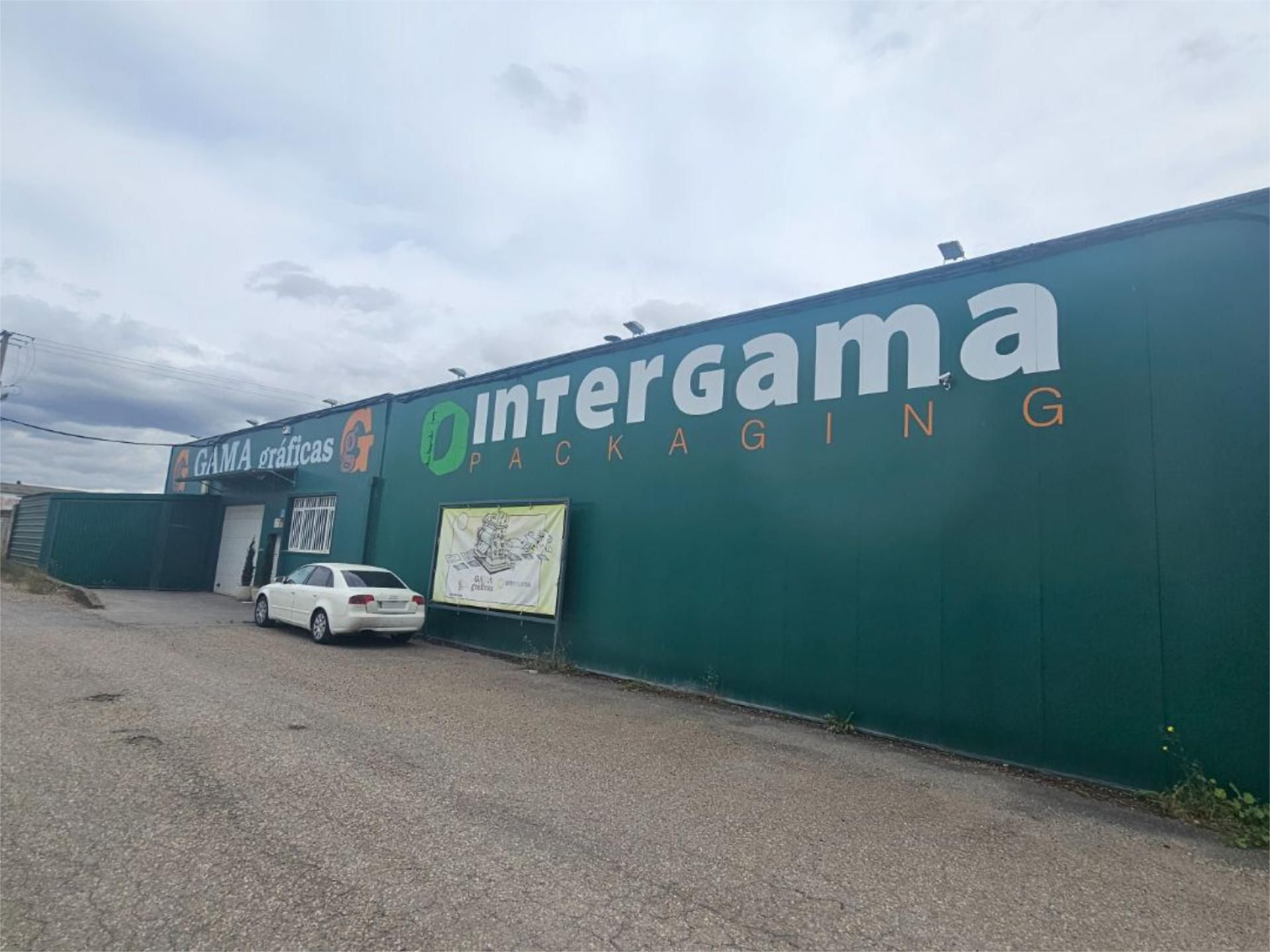Vista exterior de Nau industrial de lloguer en León Capital  amb Calefacció