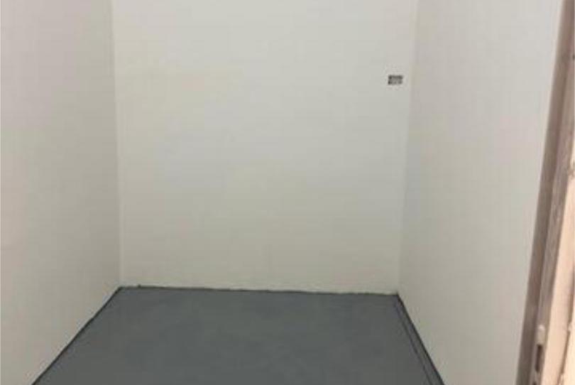 Box room to rent in La Cuesta -Finca España, Santa Cruz de Tenerife - image 1 Photo 1 of Box room to rent in La Cuesta -Finca España, Santa Cruz de Tenerife