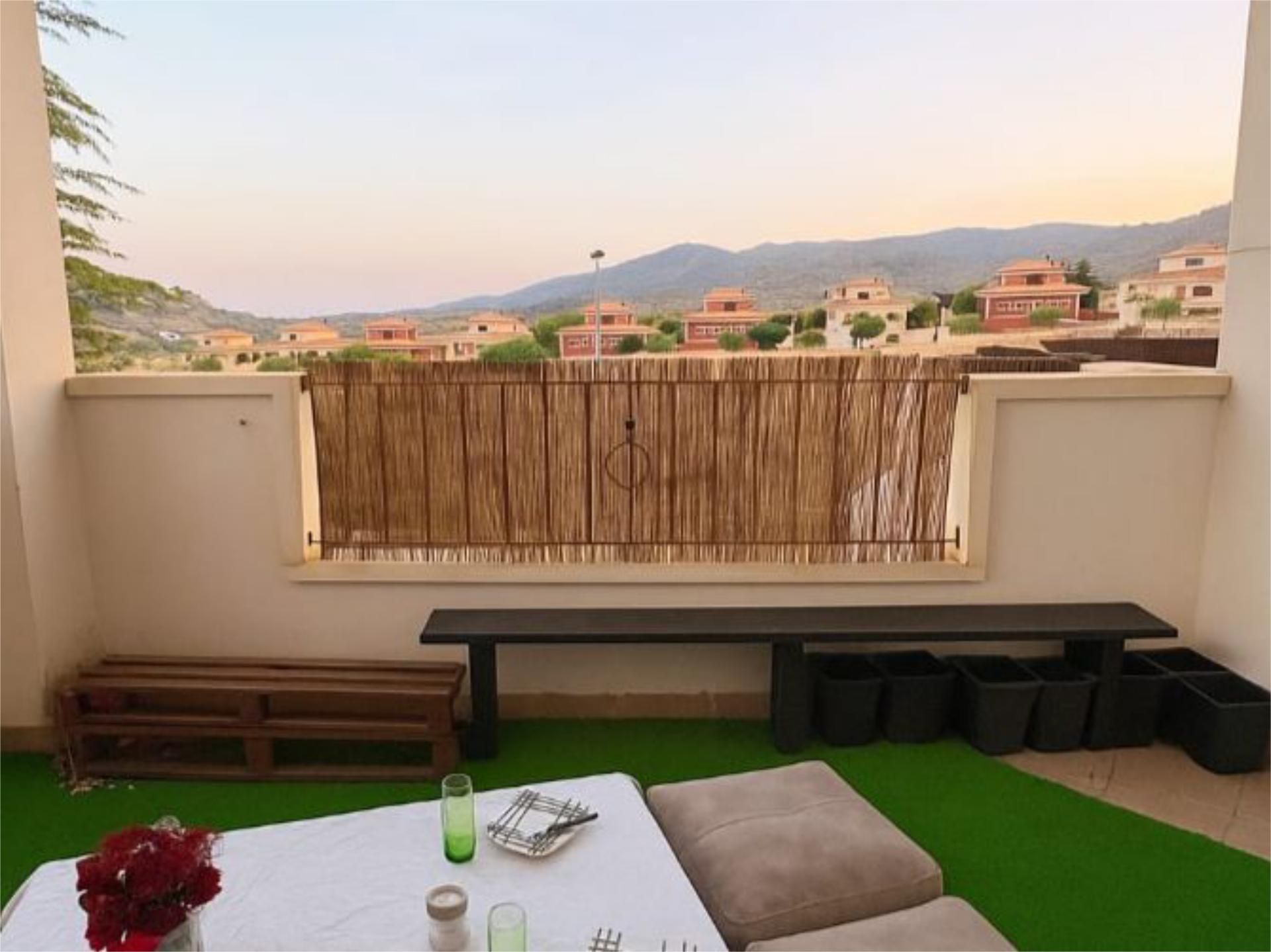 Terrassa de Pis en venda en Monóvar  / Monòver amb Aire condicionat, Jardí privat i Parquet