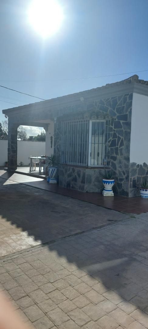 Exterior view of House or chalet for sale in Chiclana de la Frontera  with Air Conditioner and Swimming Pool